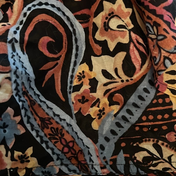 JLN Lucky Brand Button Down Floral Shirt. - Picture 8 of 8